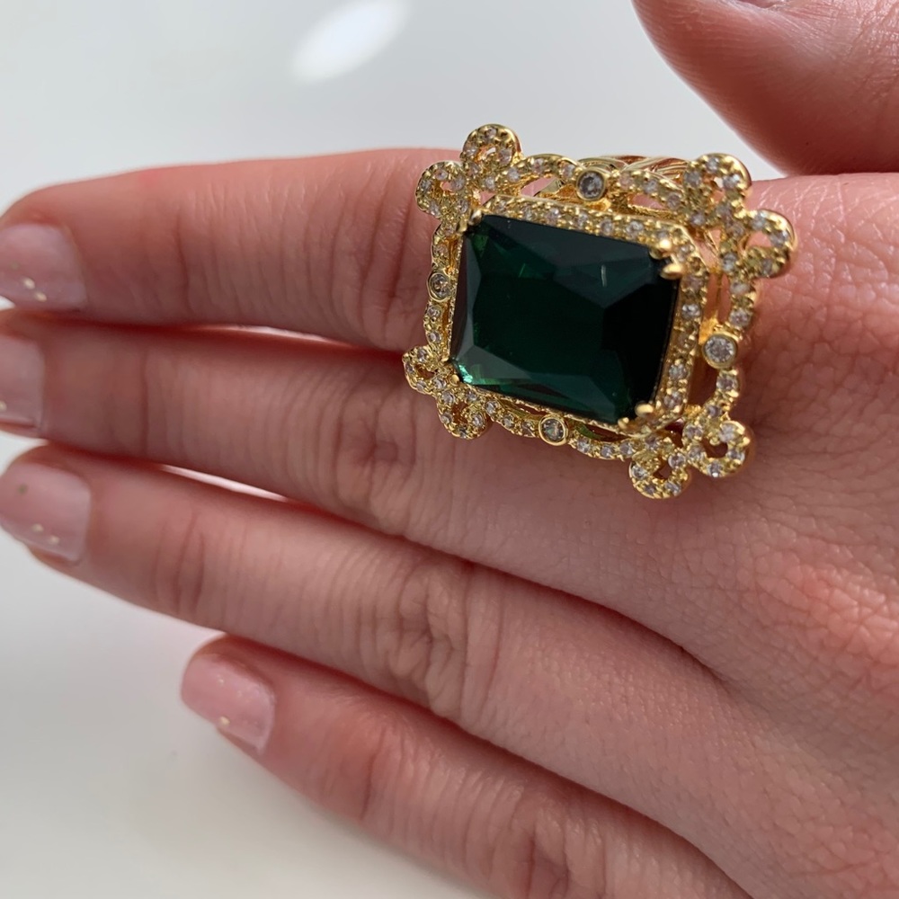 Emerald Green Ring